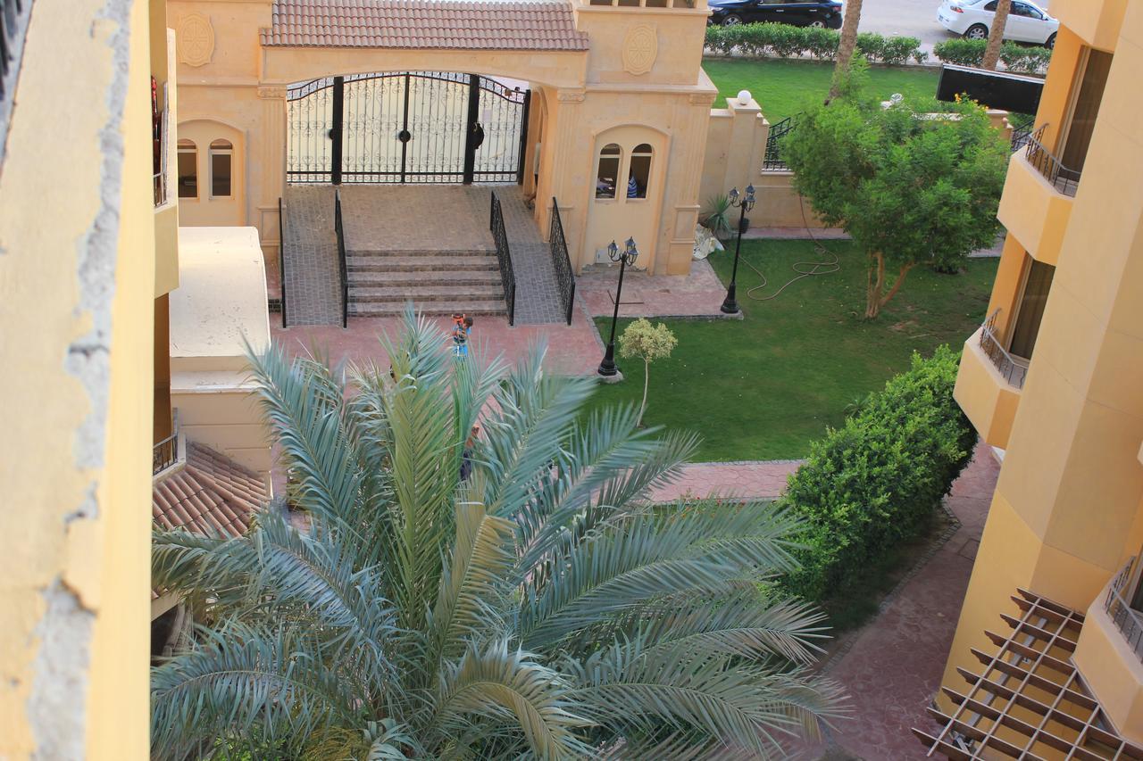 Pool View Apartment At British Resort - Unit 02 Hurghada Zewnętrze zdjęcie